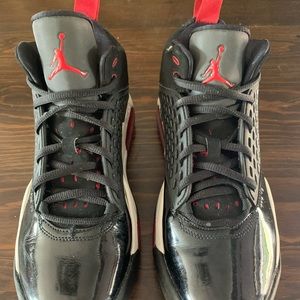 Big kids size 7 Jordan’s